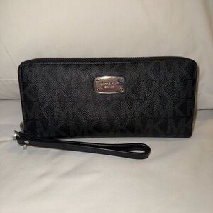 Michael Kors Black Logo Wristlet